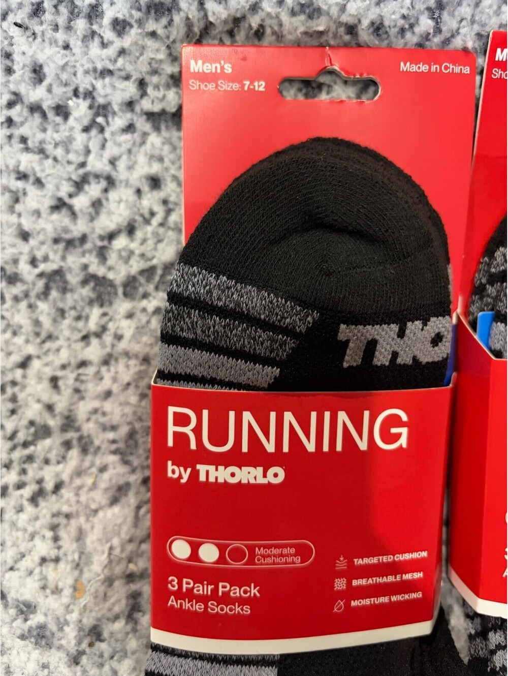 Thorlo Mens Running Ankle Socks 6 Pair Lot Black Size 7-12 Cushioned NEW - Picture 2 of 3